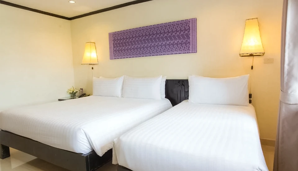 هتل گلدن تولیپ اسنشیال پاتایا